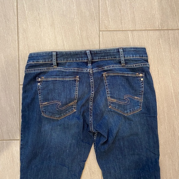 EUC Wmns Silver Jeans Suki Skinny Crop, 34x25 - Picture 5 of 5